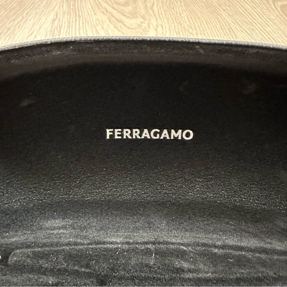 🆕 Ferragamo Black Acetate 53mm Square Sunglasses - Picture 11 of 13